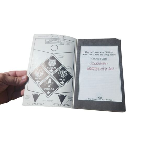 Vintage 1988 Webelos Scout Book Paperback Boy Scouts of America BSA Americana - Picture 4 of 6